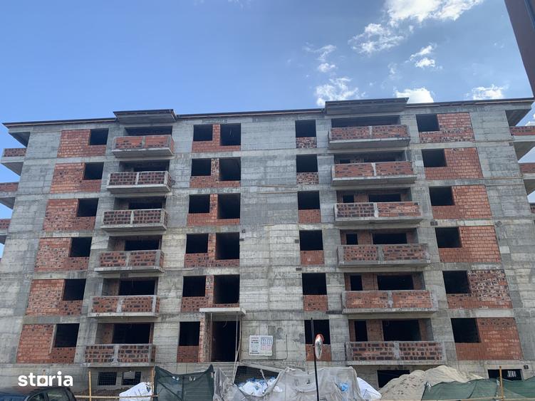 Apartament cu 2 camere în Apărătorii Patriei — fotografia 1