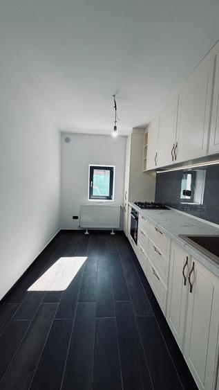 Casă individuală cu 3 camere cu Canalizare în Sânmihaiu Român