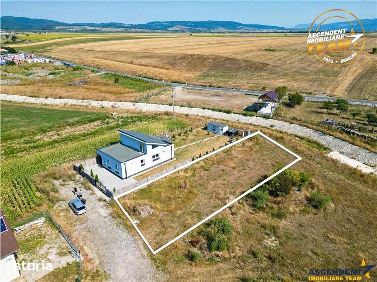 Teren de 824 mp, în Arcuș