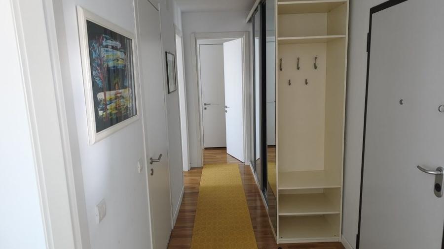 Apartament cu 3 camere decomandat, mobilat în 1 Mai