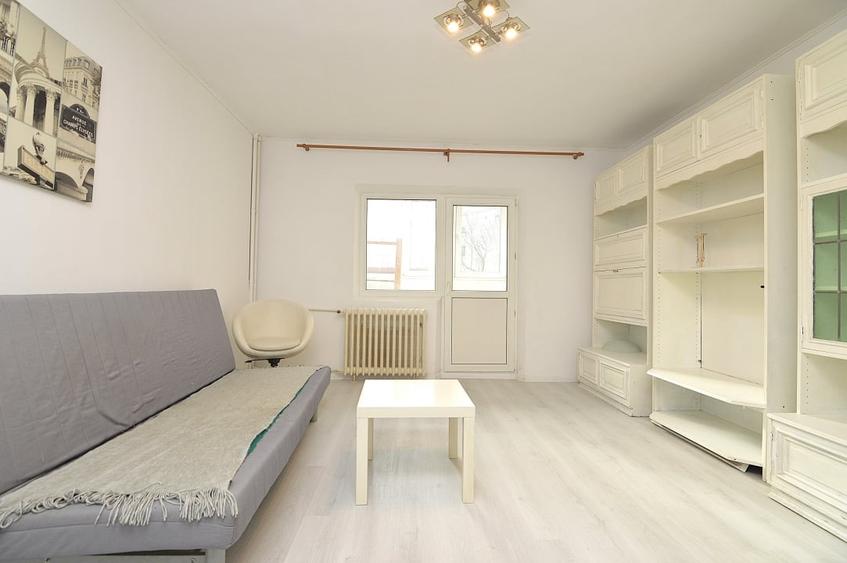 Apartament cu 3 camere decomandat, mobilat în Unirii