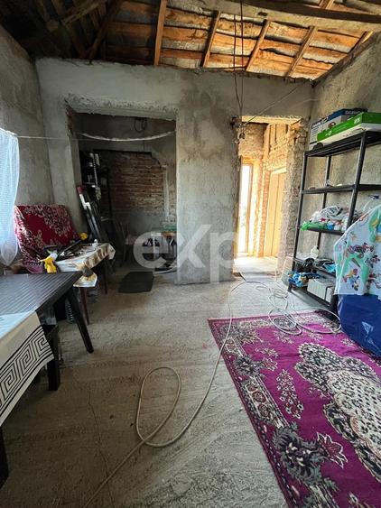 Casă individuală cu 2 camere cu Teren 668 Mp în Greci