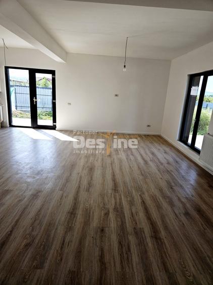 Casă individuală cu 3 camere cu Teren 350 Mp în Vișan