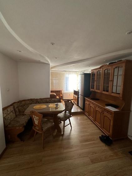 Apartament cu trei camere de inchiriat in cartierul Tudor. - 5