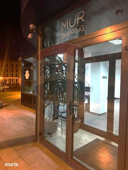Spațiu comercial, de 165 mp, în Peninsula