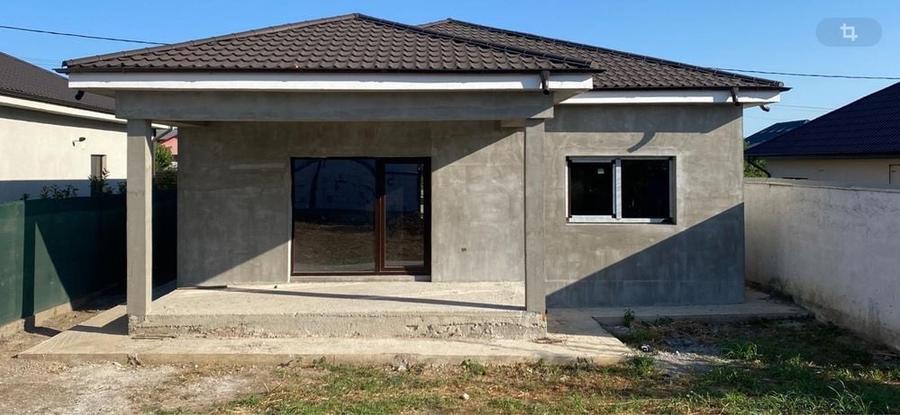 Casă cu 3 camere în Cumpăna