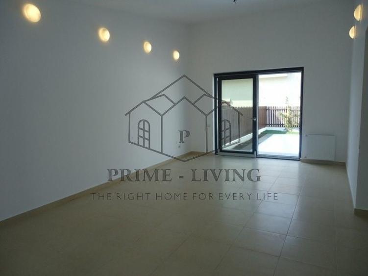 Duplex cu 6 camere cu Piscina în Nord