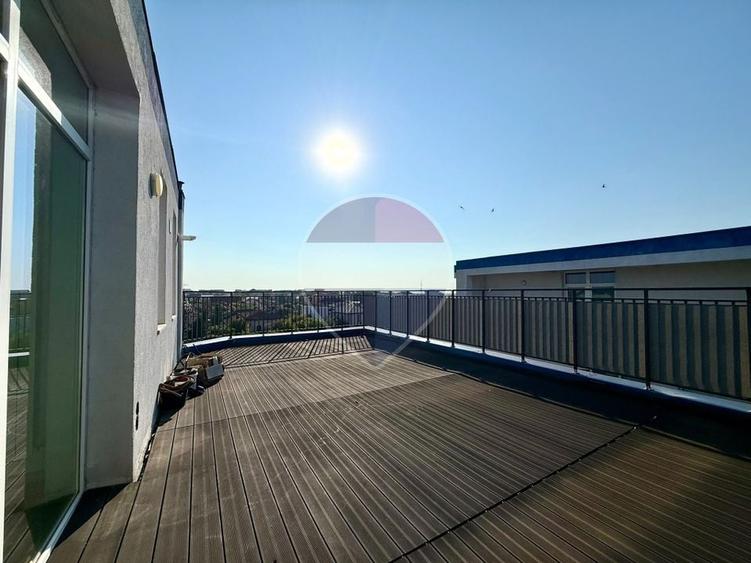 Apartament cu 3 camere decomandat, mobilat în Cumpăna
