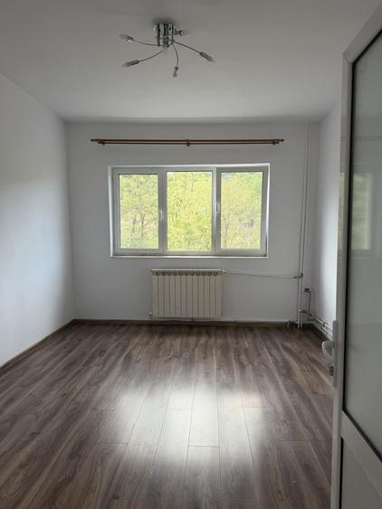 Garsonieră nedecomandată în Troianu