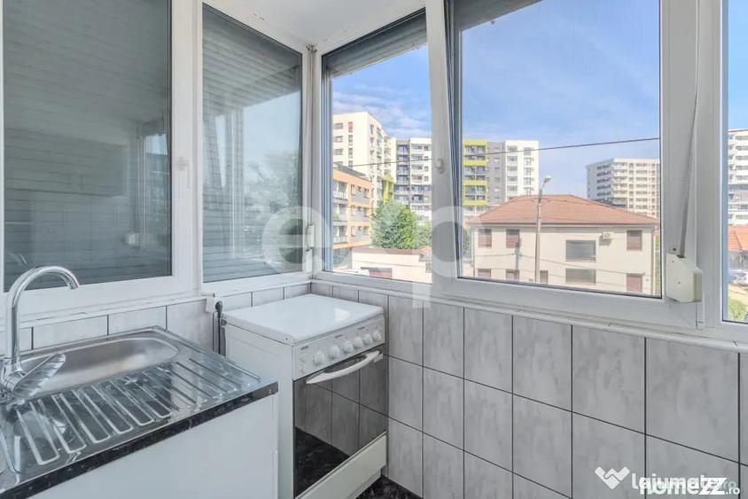 Apartament cu 3 camere decomandat în Lotus