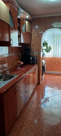 Apartament cu 2 camere decomandat în Exterior Vest