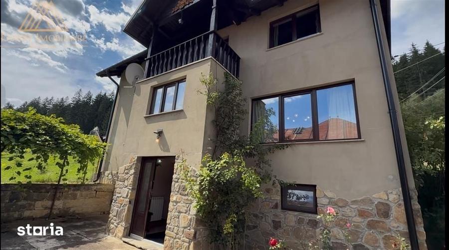 Casă cu 4 camere cu Teren 3000 Mp în Vama