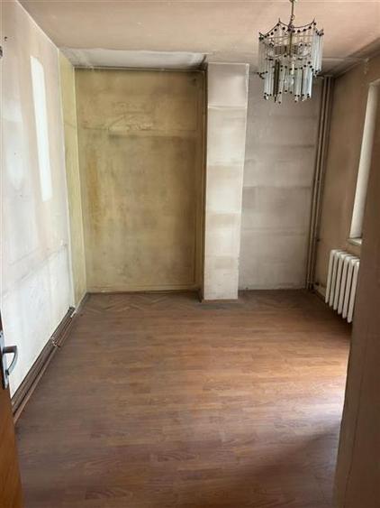 Apartament cu 3 camere decomandat în Centrul Civic