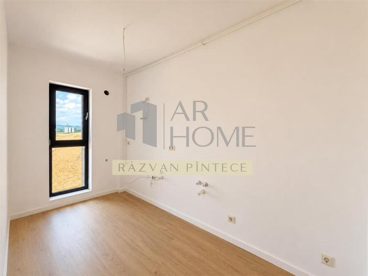 Apartament cu 2 camere decomandat în Albert