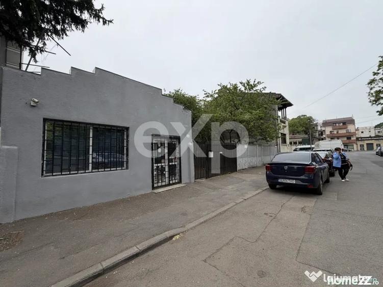 Casă cu 6 camere cu Teren 306 Mp în Central
