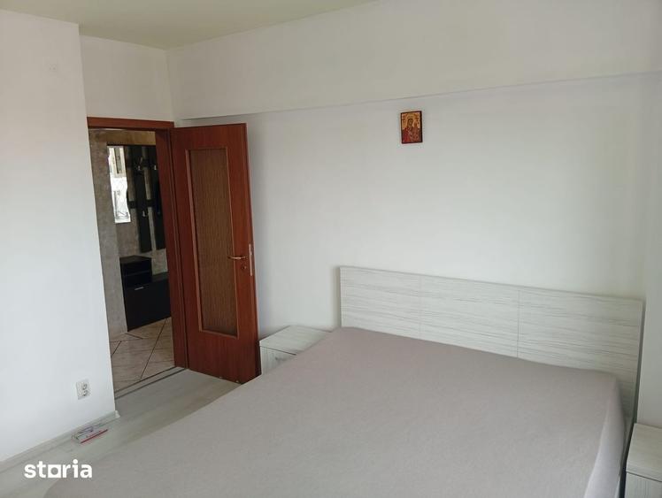 Apartament cu 2 camere decomandat în Intim