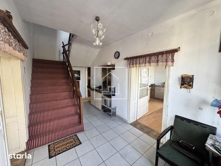 Casă cu 4 camere cu Teren 198 Mp în Valea Aurie