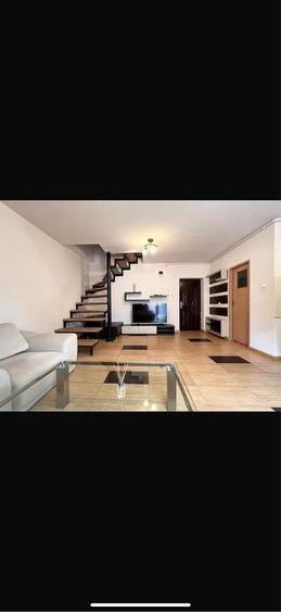Apartament cu 3 camere în Florești