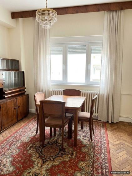 Apartament cu 3 camere decomandat, mobilat în P-ța Unirii