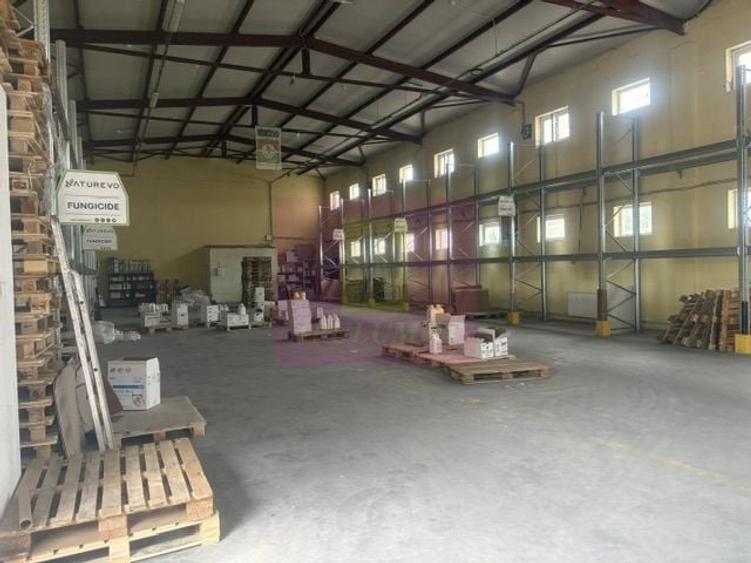 Spațiu industrial, de 3,000 mp, în Est