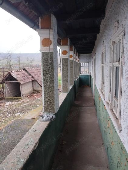 Casă cu 3 camere cu Teren 3629 Mp în Boian