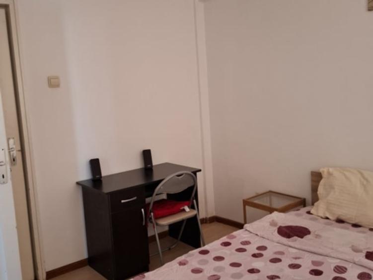 Apartament cu 2 camere semidecomandat, mobilat în Victoriei