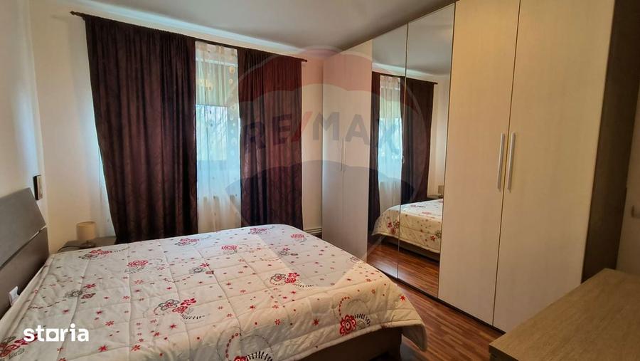 Apartament cu 2 camere, mobilat în Micro 13