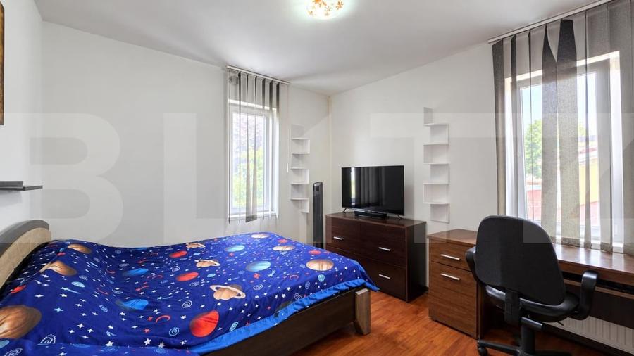 Apartament cu 2 camere semidecomandat, mobilat în Soarelui