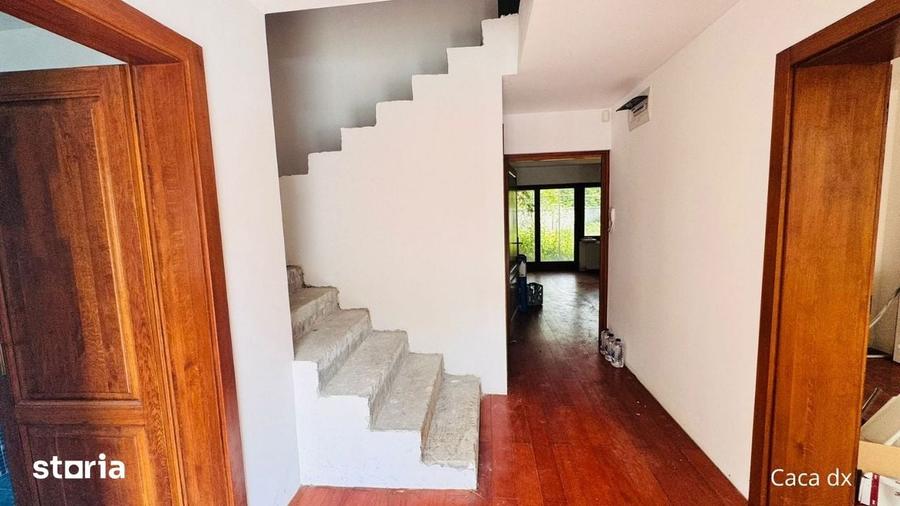 Casă cu 5 camere cu Teren 443 Mp în Lunei
