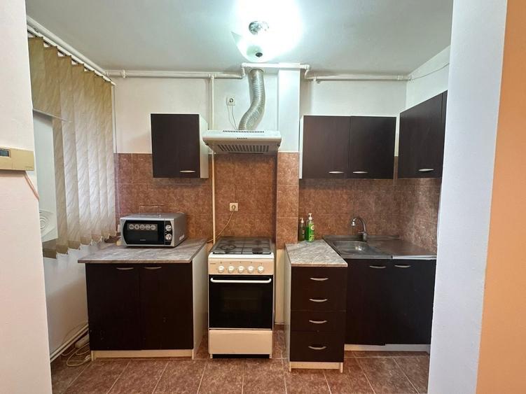 Apartament cu 2 camere, mobilat în Girocului