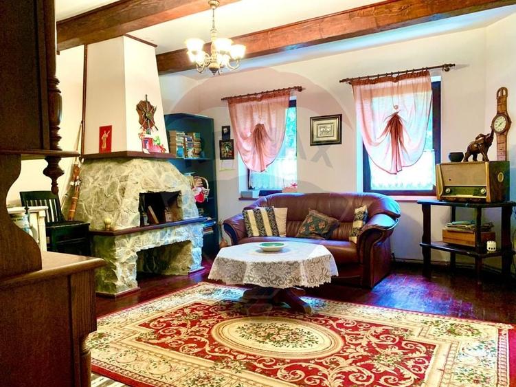 Hotel/Pensiune, de 659 mp, în Bulz