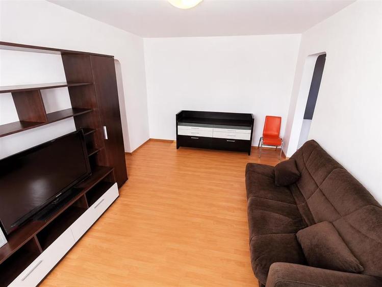 Apartament cu 2 camere semidecomandat în Astra