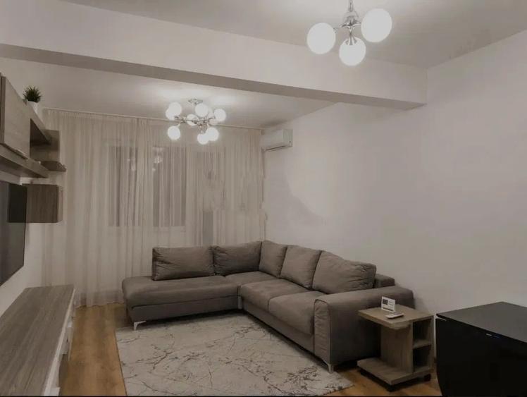 Apartament cu 2 camere decomandat, mobilat în Decebal