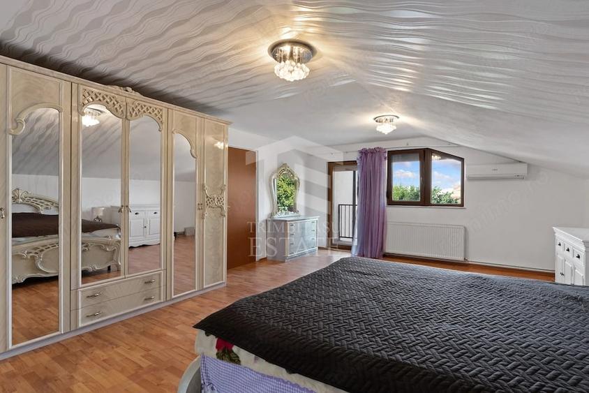 Casă cu 5 camere cu Teren 351 Mp în Grădiște