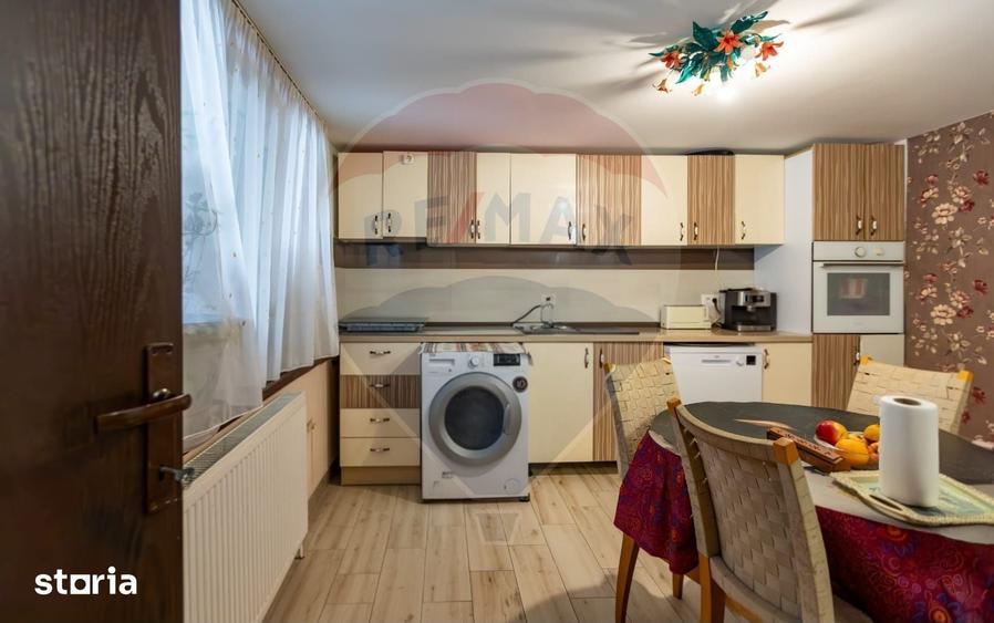 Apartament cu 3 camere decomandat în Alecu Russo