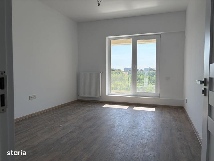 Apartament cu 3 camere în Uverturii