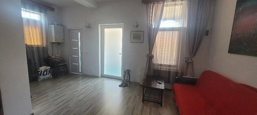 Spațiu comercial, de 40 mp, în Central