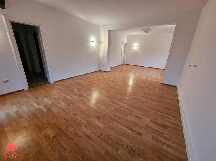 Apartament cu 4 camere semidecomandat, mobilat în Domenii