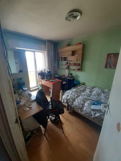 Apartament cu 4 camere decomandat în Dâmbul Rotund