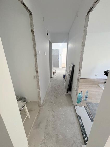 Apartament cu 3 camere decomandat în Berceni
