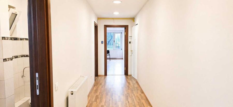Apartament cu 2 camere semidecomandat în Giulești