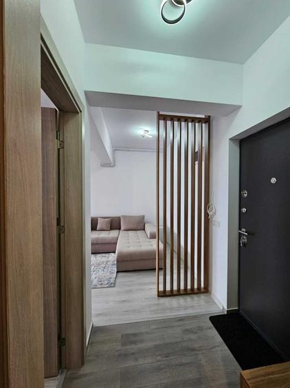 Apartament cu 2 camere semidecomandat în Berceni