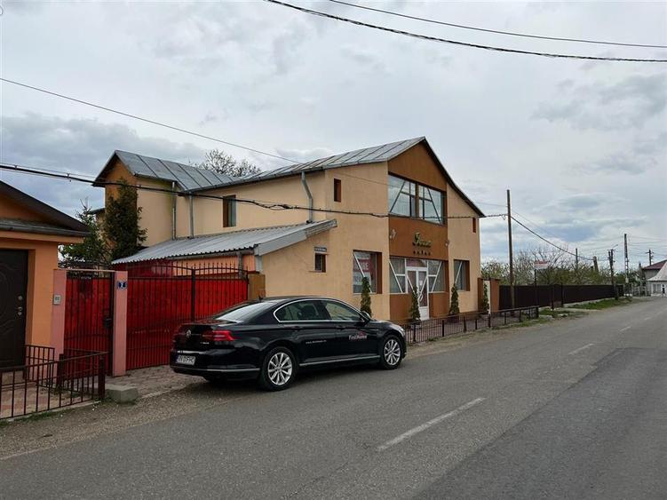 Spațiu comercial, de 216 mp, în Jorăști
