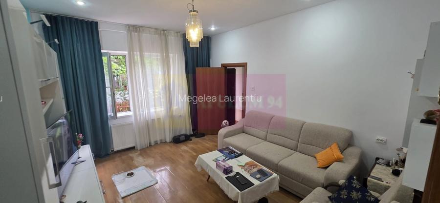Apartament 2 camere de vanzare in Sinaia