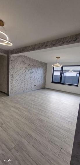 Casă cu 4 camere cu Teren 570 Mp în Hemeiuș