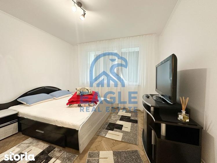 Apartament cu 2 camere decomandat, mobilat în Central