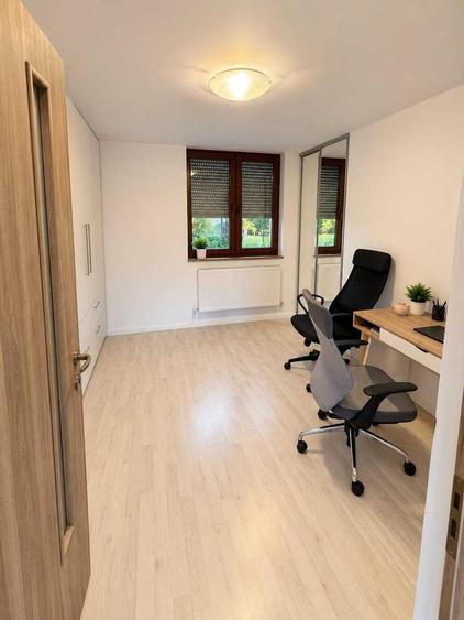 Apartament cu 3 camere semidecomandat în Nicolina