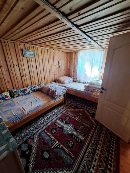 Casă cu 3 camere în Ocoliș