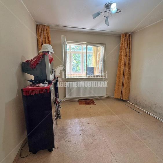 Apartament cu 2 camere decomandat în Micro 39