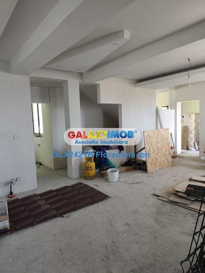 Casă cu 6 camere cu Garaj în Cornetu
